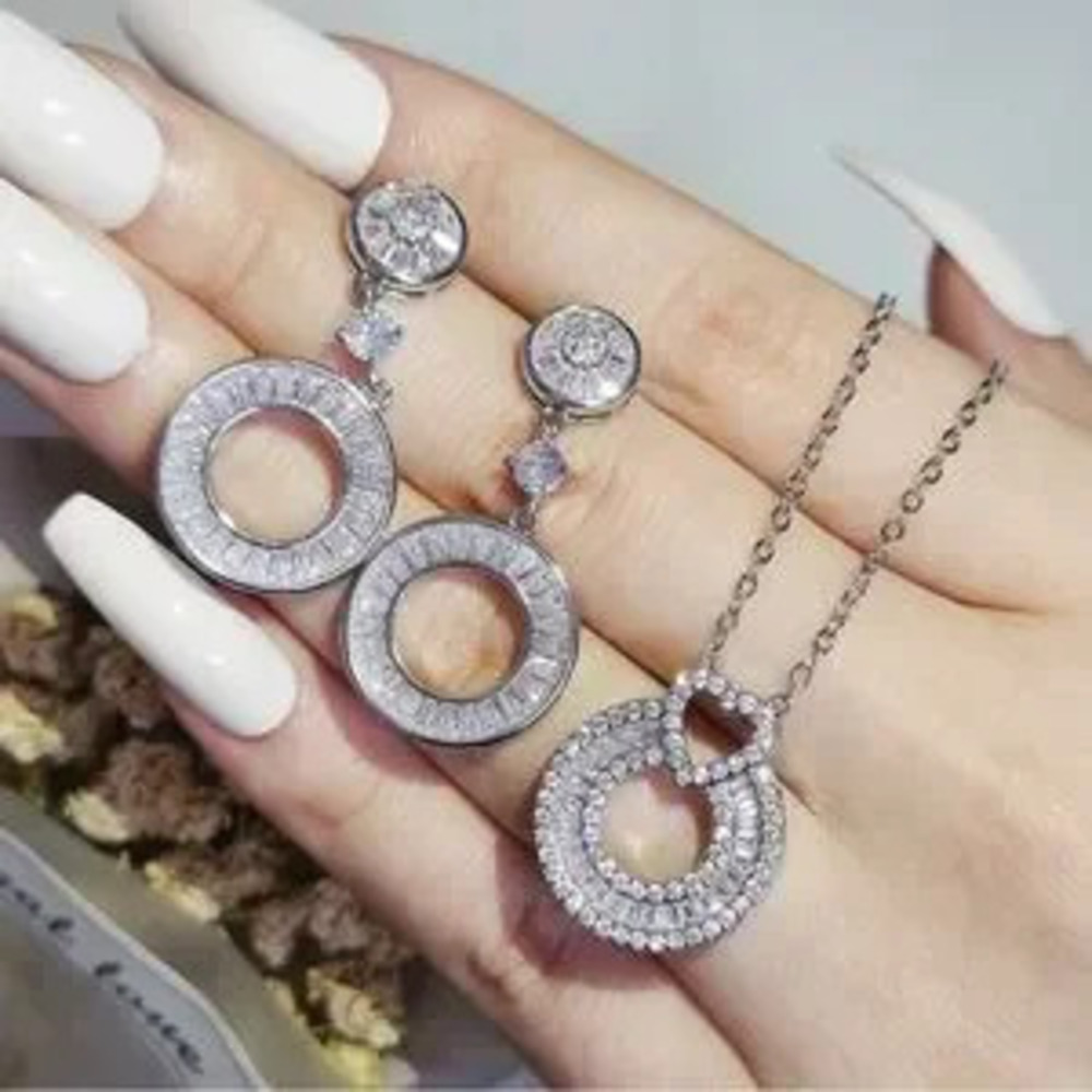 New 2pcs Set Of Earrings?and NecklaceDiamond Elegant Set 17+2 extension